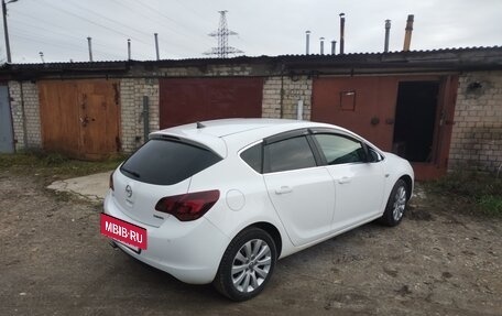 Opel Astra J, 2011 год, 820 000 рублей, 23 фотография