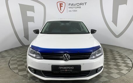 Volkswagen Jetta VI, 2013 год, 1 150 000 рублей, 2 фотография