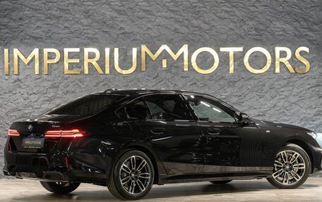 BMW 5 серия, 2024 год, 9 290 000 рублей, 6 фотография