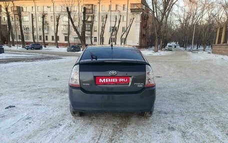 Toyota Prius, 2008 год, 825 000 рублей, 4 фотография