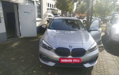 BMW 1 серия, 2019 год, 2 300 000 рублей, 1 фотография