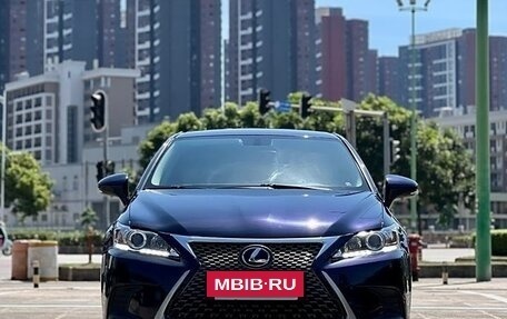 Lexus CT I рестайлинг, 2021 год, 2 800 000 рублей, 2 фотография