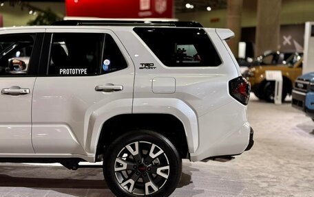 Toyota 4Runner, 2024 год, 10 333 000 рублей, 7 фотография