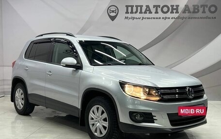 Volkswagen Tiguan I, 2012 год, 1 368 000 рублей, 5 фотография