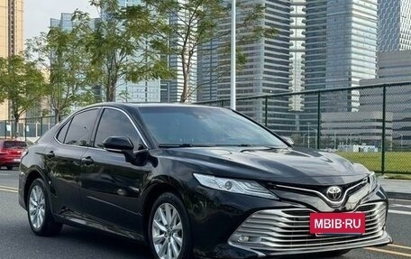 Toyota Camry, 2019 год, 1 800 000 рублей, 2 фотография