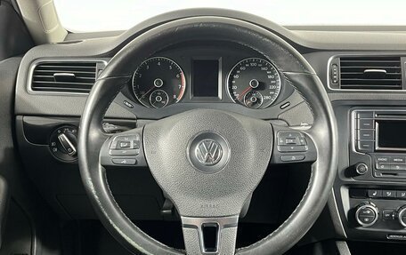 Volkswagen Jetta VI, 2013 год, 1 299 000 рублей, 15 фотография