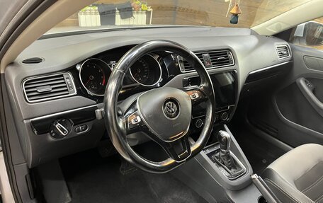 Volkswagen Jetta VI, 2015 год, 1 500 000 рублей, 10 фотография