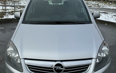 Opel Zafira B, 2012 год, 829 000 рублей, 2 фотография