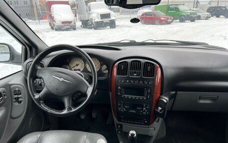 Chrysler Voyager IV, 2004 год, 800 000 рублей, 11 фотография