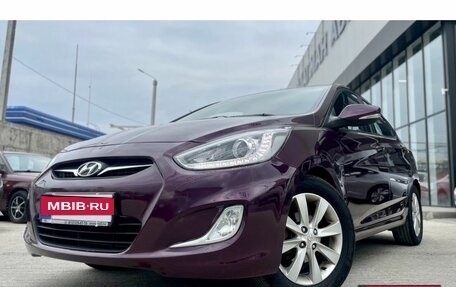 Hyundai Solaris II рестайлинг, 2013 год, 875 000 рублей, 1 фотография