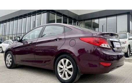 Hyundai Solaris II рестайлинг, 2013 год, 875 000 рублей, 3 фотография