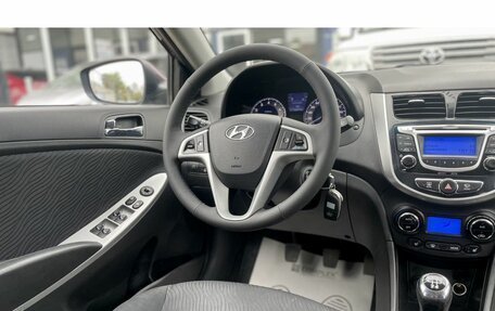 Hyundai Solaris II рестайлинг, 2013 год, 875 000 рублей, 15 фотография