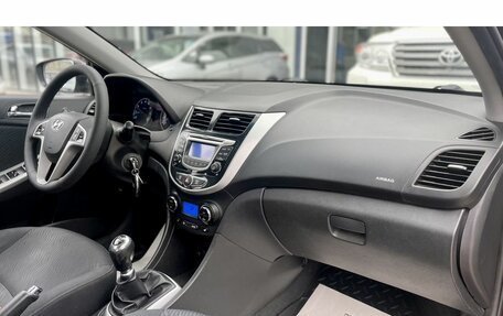 Hyundai Solaris II рестайлинг, 2013 год, 875 000 рублей, 17 фотография