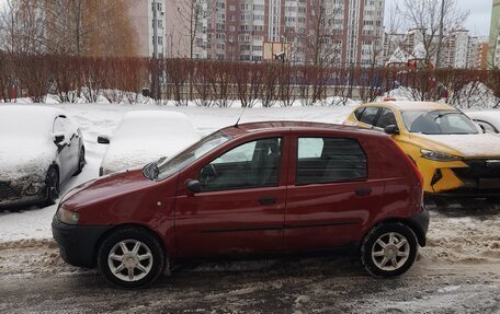 Fiat Punto III Punto Evo рестайлинг, 2001 год, 250 000 рублей, 8 фотография