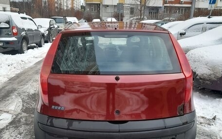 Fiat Punto III Punto Evo рестайлинг, 2001 год, 250 000 рублей, 2 фотография