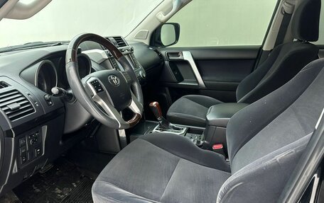 Toyota Land Cruiser Prado 150 рестайлинг 2, 2014 год, 2 995 000 рублей, 9 фотография