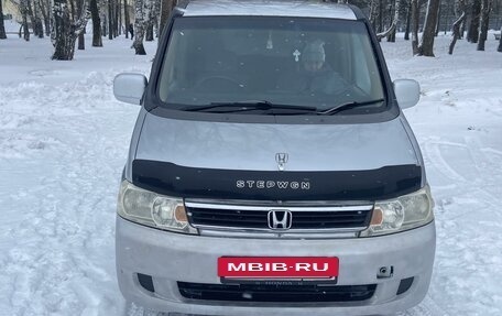 Honda Stepwgn II рестайлинг, 2004 год, 1 150 000 рублей, 7 фотография