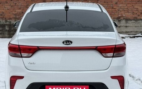 KIA Rio IV, 2018 год, 1 277 000 рублей, 3 фотография