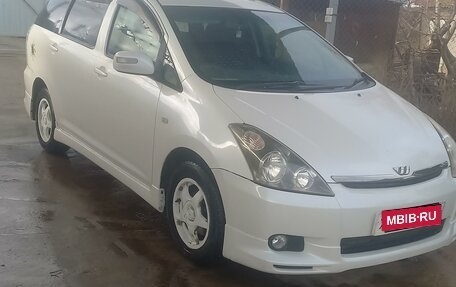 Toyota Wish II, 2003 год, 720 000 рублей, 1 фотография