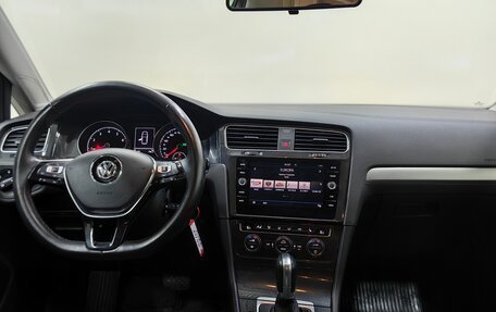 Volkswagen Golf VII, 2018 год, 1 848 000 рублей, 12 фотография