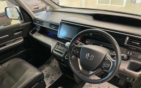 Honda Stepwgn IV, 2016 год, 2 299 999 рублей, 11 фотография