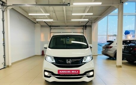 Honda Stepwgn IV, 2016 год, 2 299 999 рублей, 9 фотография