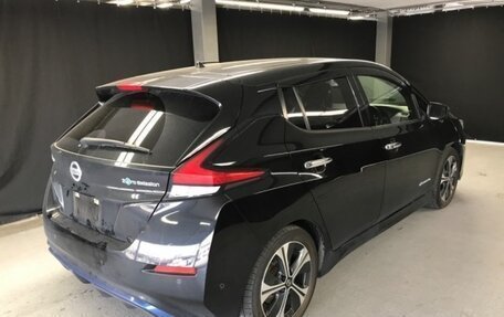 Nissan Leaf II, 2018 год, 1 420 000 рублей, 14 фотография