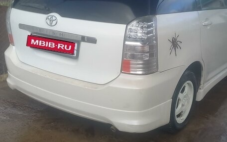 Toyota Wish II, 2003 год, 720 000 рублей, 4 фотография