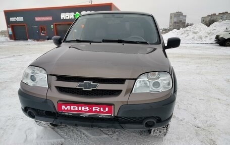 Chevrolet Niva I рестайлинг, 2013 год, 525 000 рублей, 5 фотография