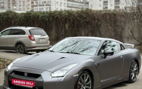 Nissan GT-R, 2010 год, 5 800 000 рублей, 7 фотография