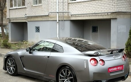 Nissan GT-R, 2010 год, 5 800 000 рублей, 3 фотография