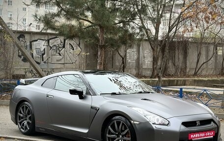 Nissan GT-R, 2010 год, 5 800 000 рублей, 2 фотография