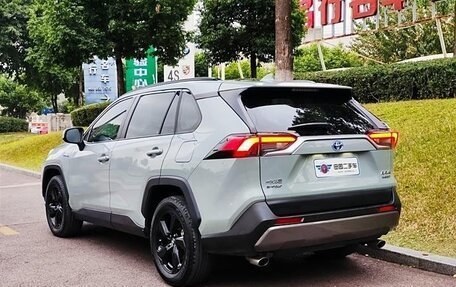 Toyota RAV4, 2020 год, 3 655 000 рублей, 3 фотография