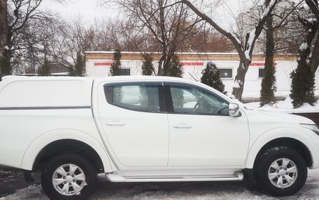 Mitsubishi L200 IV рестайлинг, 2017 год, 2 300 000 рублей, 3 фотография