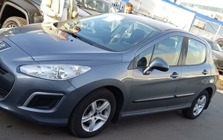 Peugeot 308 II, 2011 год, 650 000 рублей, 2 фотография