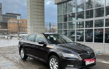 Skoda Superb III рестайлинг, 2018 год, 2 200 000 рублей, 3 фотография