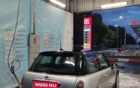 MINI Hatch, 2006 год, 890 000 рублей, 3 фотография