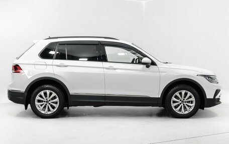 Volkswagen Tiguan II, 2021 год, 3 149 000 рублей, 4 фотография