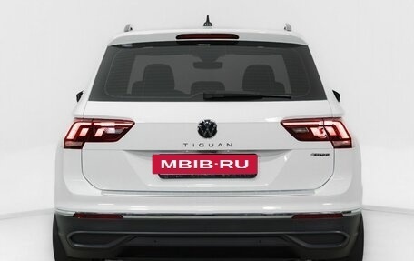 Volkswagen Tiguan II, 2021 год, 3 149 000 рублей, 6 фотография