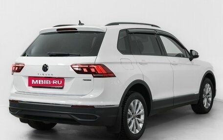 Volkswagen Tiguan II, 2021 год, 3 149 000 рублей, 5 фотография