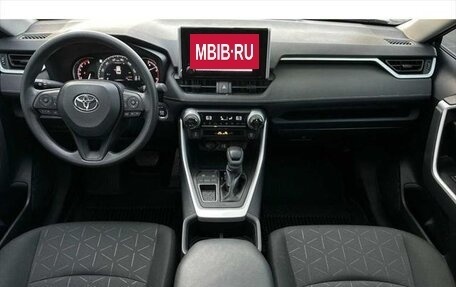 Toyota RAV4, 2023 год, 6 130 000 рублей, 12 фотография