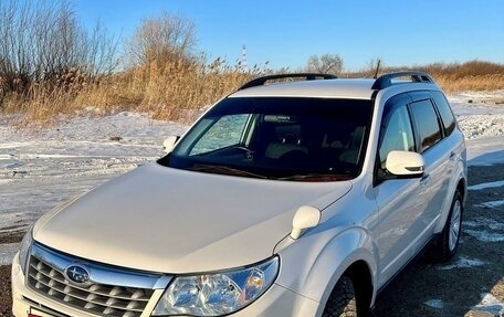 Subaru Forester, 2011 год, 1 550 000 рублей, 2 фотография