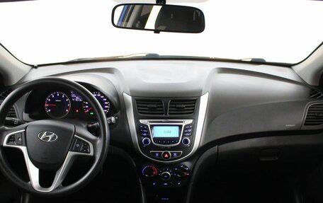 Hyundai Solaris II рестайлинг, 2013 год, 890 000 рублей, 5 фотография