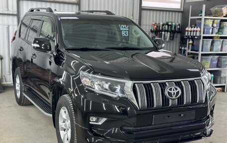 Toyota Land Cruiser Prado 150 рестайлинг 2, 2013 год, 3 700 000 рублей, 2 фотография