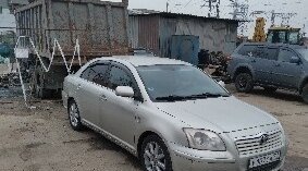 Toyota Avensis III рестайлинг, 2003 год, 22 фотография