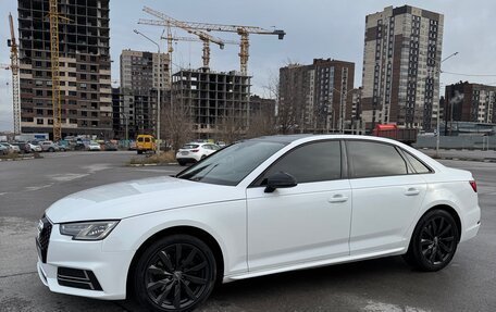 Audi A4, 2018 год, 2 760 000 рублей, 3 фотография