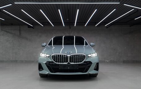 BMW 5 серия, 2024 год, 11 700 000 рублей, 2 фотография