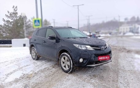 Toyota RAV4, 2013 год, 1 970 000 рублей, 2 фотография