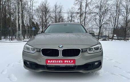 BMW 3 серия, 2016 год, 2 500 000 рублей, 3 фотография