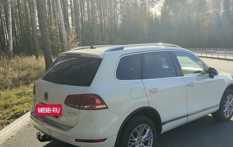 Volkswagen Touareg III, 2011 год, 2 550 000 рублей, 4 фотография